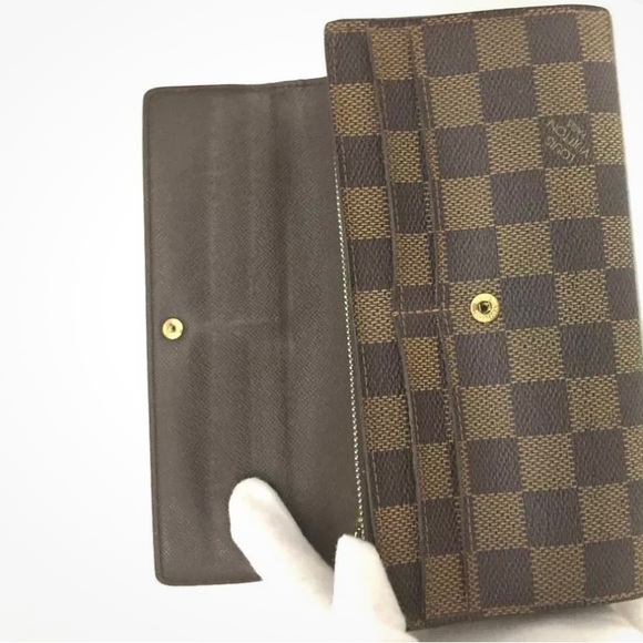💎Louis Vuitton Damier Porte Fenille Sarah Long wallet. 100% authentic. - Picture 4 of 10